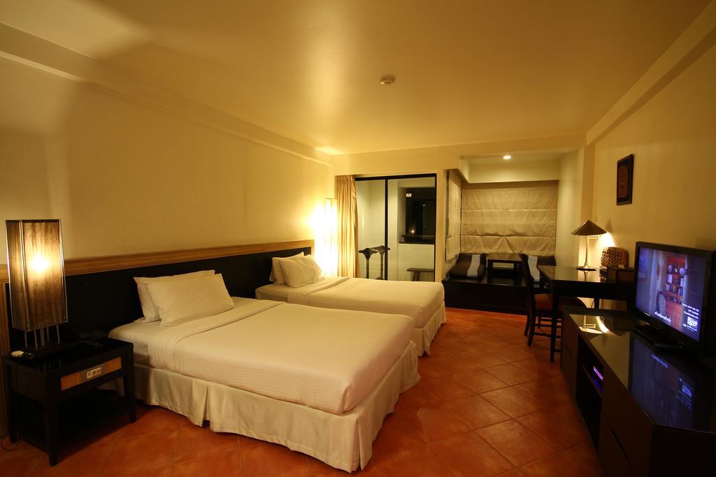 Avantika Boutique Hotel Patong Exterior foto